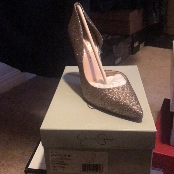 Jessica Simpson Shoes - Brand new glittery gold heels  FLASH SALE!!!❤️